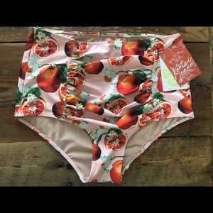 Kortni Jeane Ruched Front Bottoms NWT LG